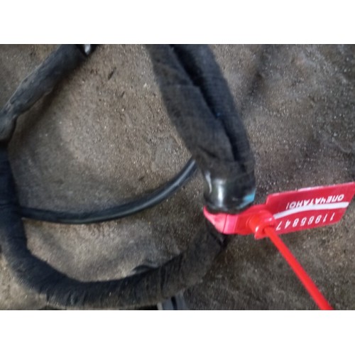 Проводка двери Mercedes RH (847)-2