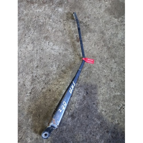 Поводок дворников Volvo (545)