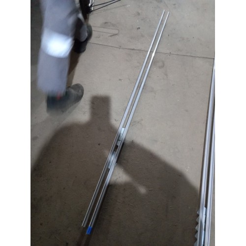 Направляющая шторки лобового стекла DAF 105/95 (комплект из 2-х шт) (513)