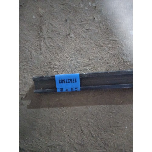 Направляющая шторки лобового стекла DAF 105/95 RH (503)-1