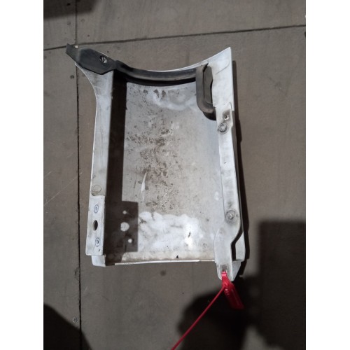 Дефлектор кабины Mercedes Axor RH (818)-1