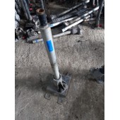 Кронштейн полукрыла (труба) Renault Premium 024366 задний передний (631)