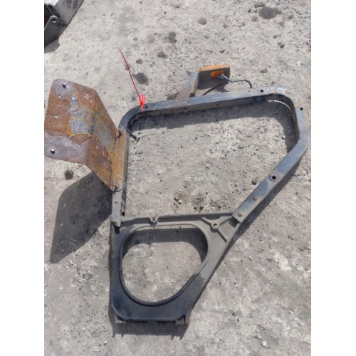 Кронштейн переднего крыла Renault Premium 024366 DXI передний LH (096)