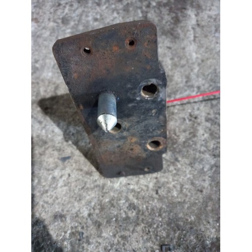 Кронштейн кабины Renault Premium 460 007695 (007)-1