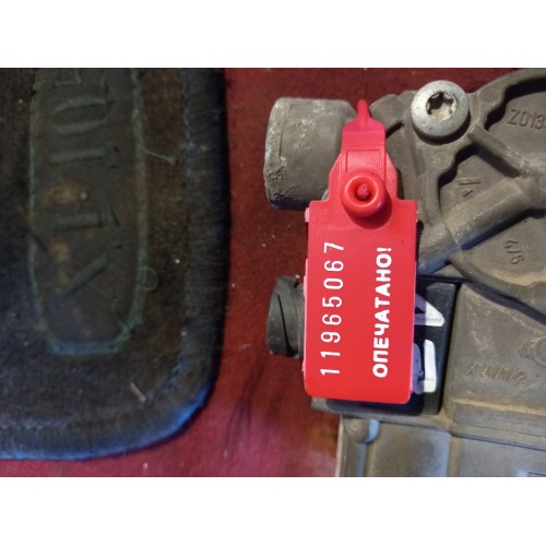 Кран ABS Renault Volvo KNORR (067)-1