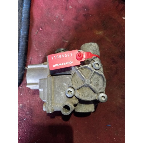 Кран ABS Renault Volvo KNORR (021)