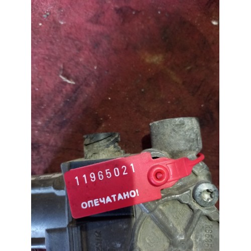 Кран ABS Renault Volvo KNORR (021)-1