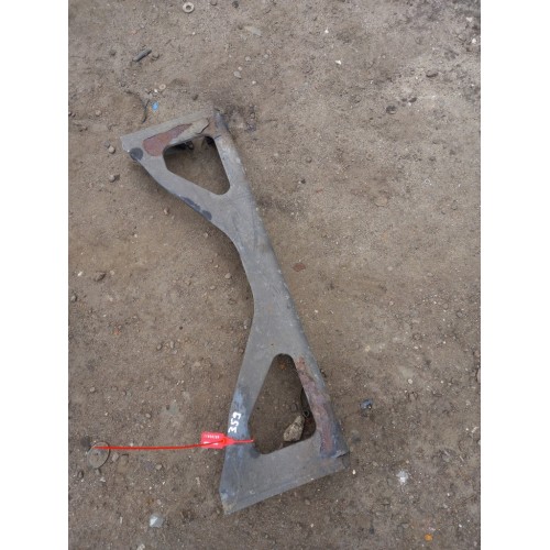 Траверса Scania R480 032962 (между полурессорами) (296)