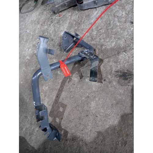 Кронштейн проводки Renault TS (250)-1