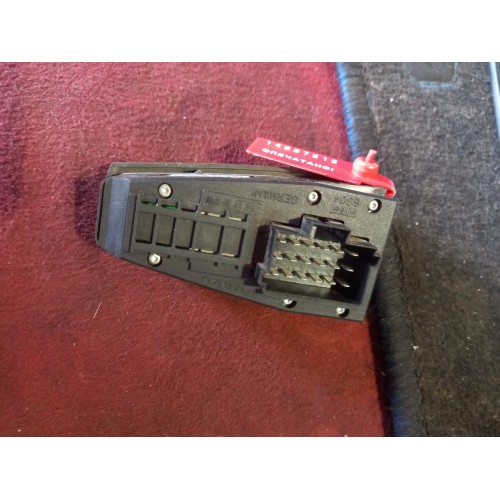 Блок управления стеклоподъемником Volvo LH на з/ч (313)-2