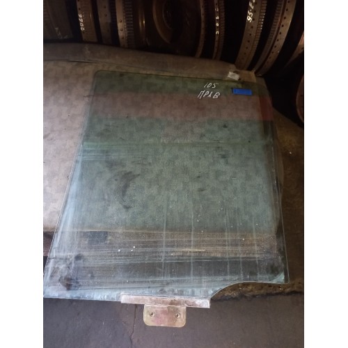 Стекло двери (основное) DAF 105 RH (518)