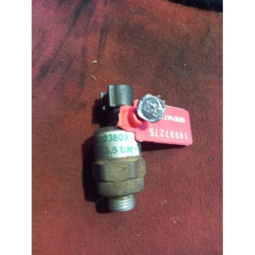 Датчик давления воздуха 5,5 bar Iveco Stralis (275)