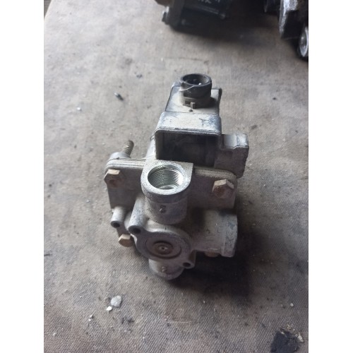 Кран ускорительный Mercedes (239)-2