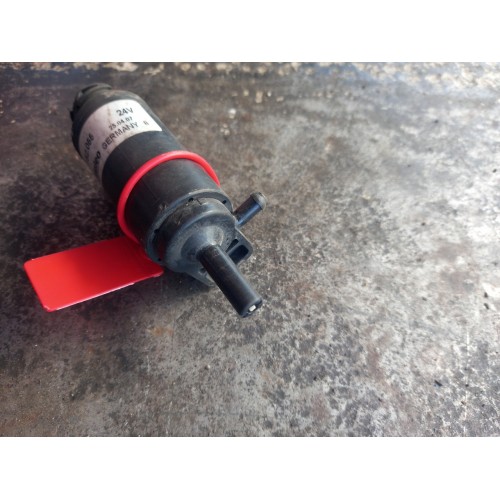 Насос омывателя MAN Valeo (444) -1