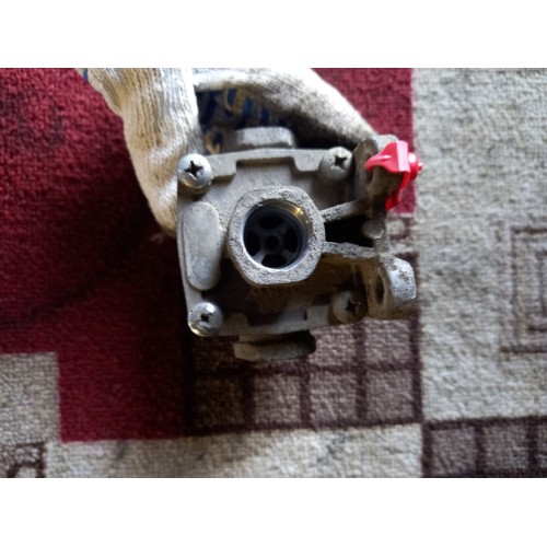 Клапан аварийного растормаживания Scania 4-5 (651) не ориг-1