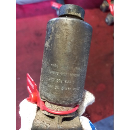 Клапан электромагнитный (соленоид) MAN (638) на 3 контакта-2