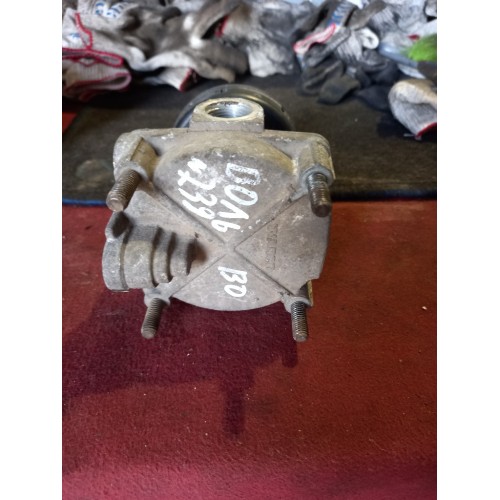 Кран ускорительный Volvo FH-12-13 (539)-1