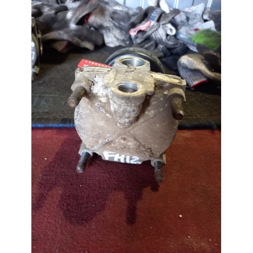 Кран ускорительный Volvo FH-12-13 (538)-2