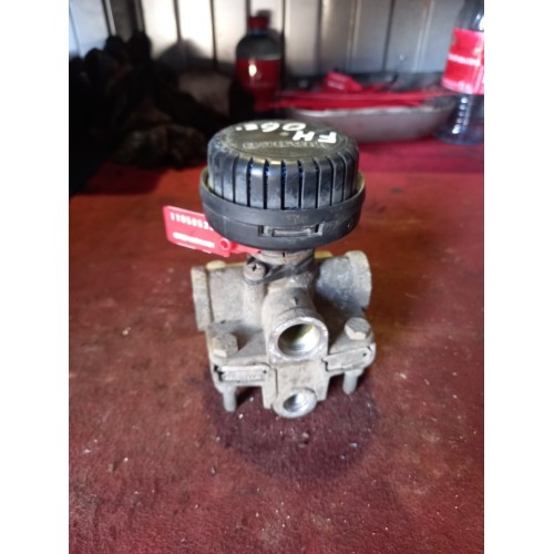 Кран ускорительный Volvo FH-12-13 (533)