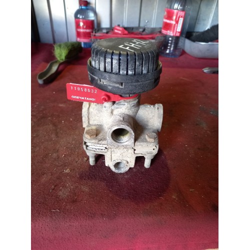 Кран ускорительный Volvo FH-12-13 (532)