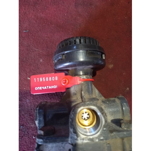 Кран ускорительный Mercedes (808)-4