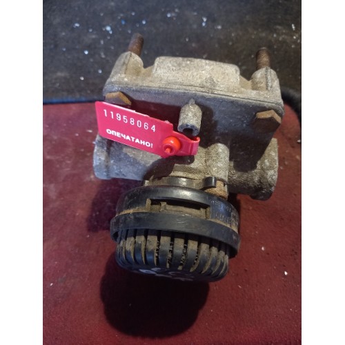 Кран ускорительный Renault (064)-2