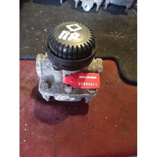 Кран ускорительный Renault (836)