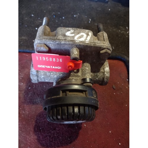 Кран ускорительный Renault (836)-2