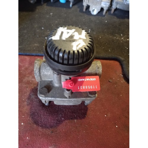 Кран ускорительный Renault (831)