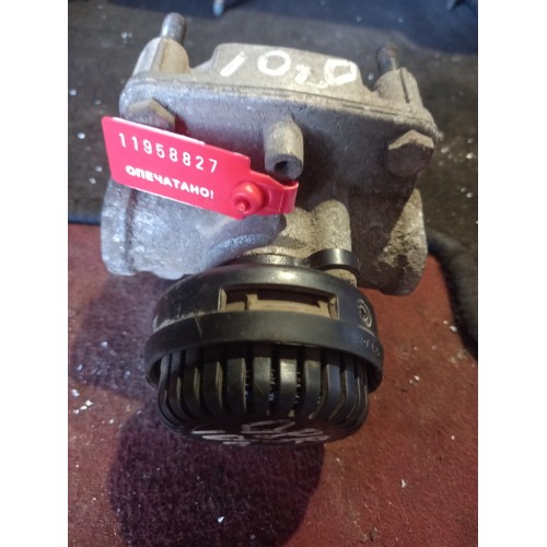 Кран ускорительный Renault (827)-2