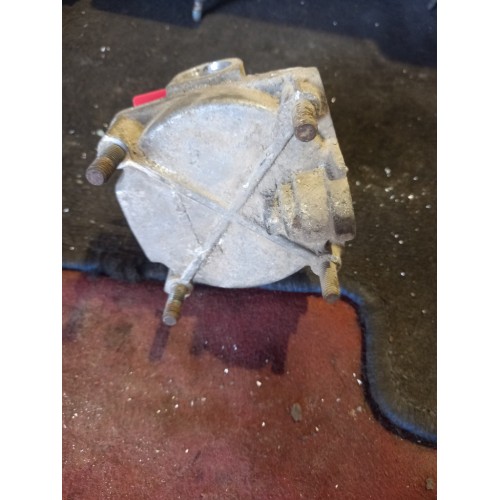 Кран ускорительный Renault (827)-1