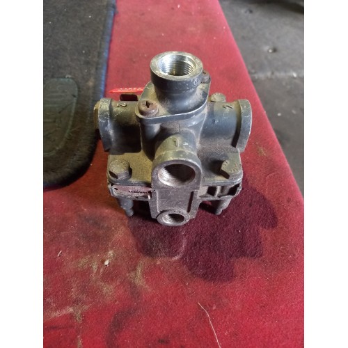 Кран ускорительный Mercedes (789)