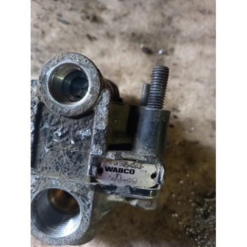 Кран ускорительный Mercedes (798)-1