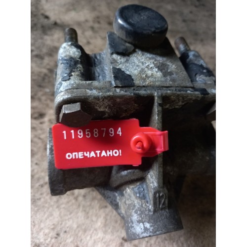 Кран ускорительный Mercedes (794)-2