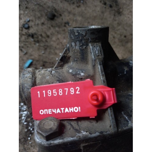 Кран ускорительный Mercedes (792)-3