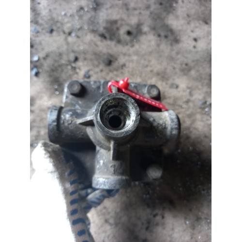 Кран ускорительный Mercedes (792)-1