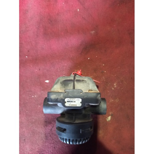 Кран ускорительный MAN/Mercedes (755)-1