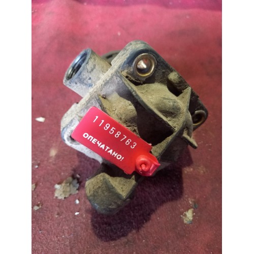 Кран ускорительный MAN/Mercedes (763)-1