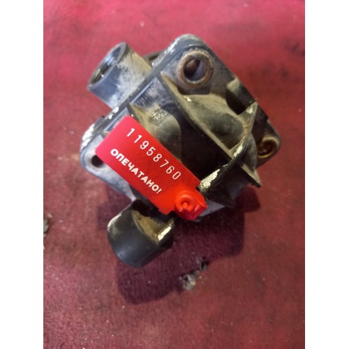 Кран ускорительный MAN/Mercedes (760)-1