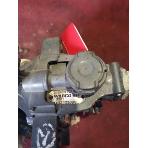 Клапан редукционный Mercedes пневматический (749)-2