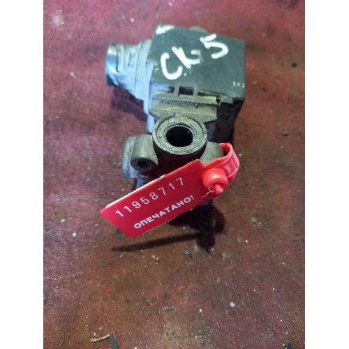 Клапан электромагнитный (соленоид) Scania (717)-1