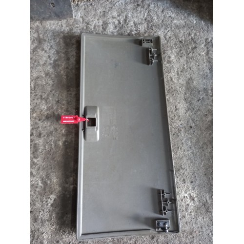 Крышка бардачка DAF XF 105 460 901647 боковая (057)-2