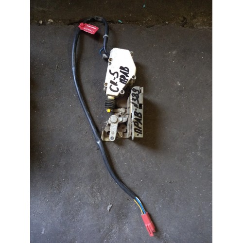 Замок двери Scania R420 119157 в сборе с доводчиком RH (059)