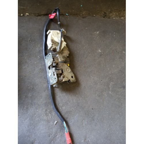 Замок двери Scania R420 119157 в сборе с доводчиком RH (059)-2