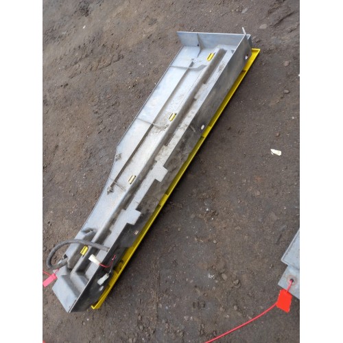 Продолжение кабины DAF 105 920032 LH дефект (374)-1