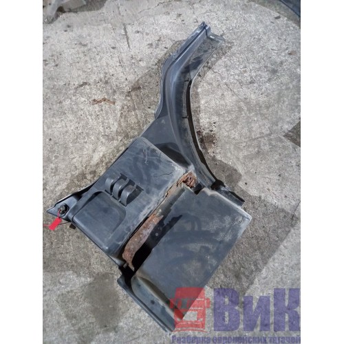 Подножка кабины Volvo Fm 657966 RH (361)-1