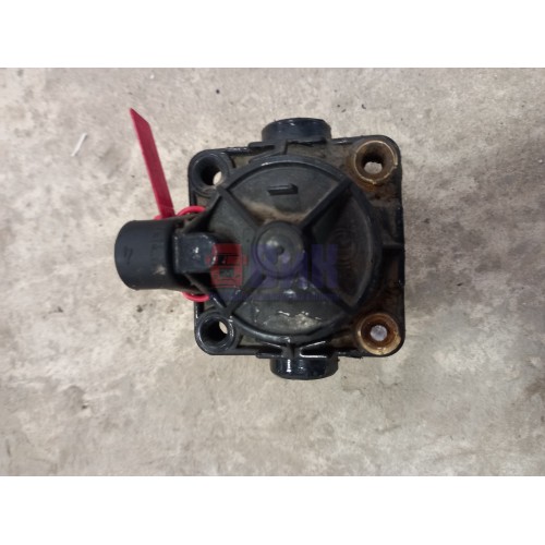 Кран ускорительный MAN TGX 025609 с деф. (477)-2