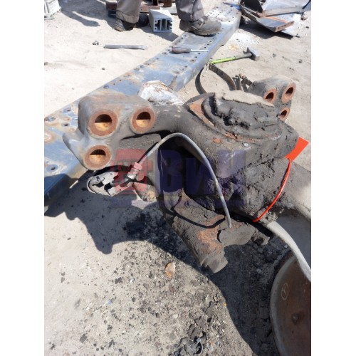 Балка передняя Renault Magnum DXI в сборе с цапфами d58 (897)-2