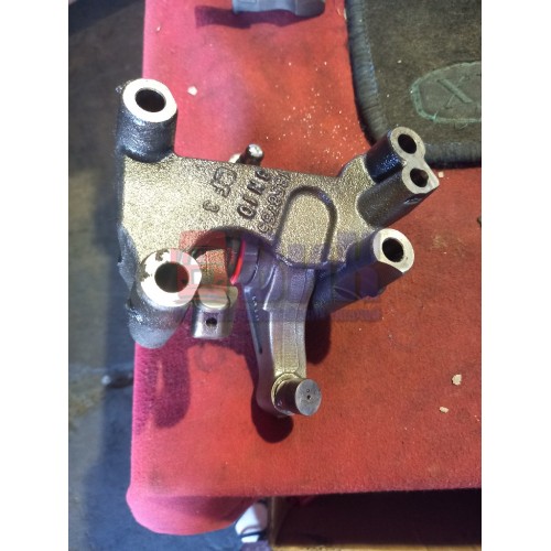 Ось коромысел DAF 106 в сборе (без горняка) (147)-3