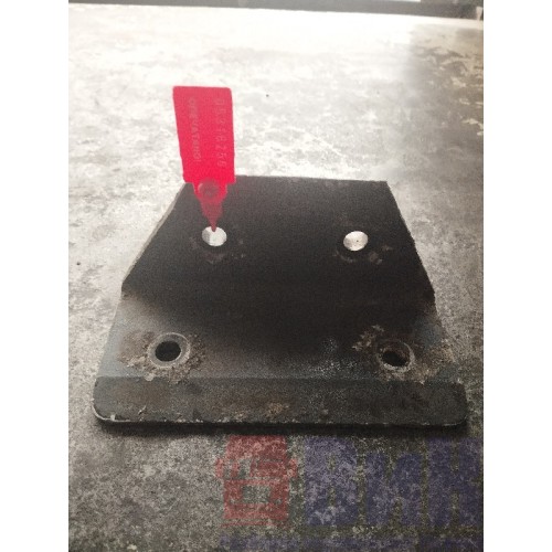 Кронштейн задней пневмоподушки DAF 105 900877 алюм. верхний (256) 